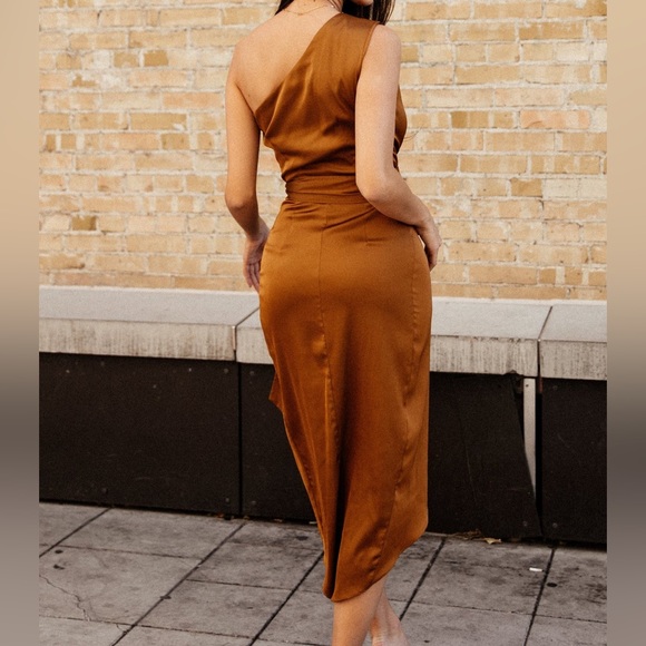 (Bronze) Celia One Shoulder Midi Dress - Picture 8 of 16